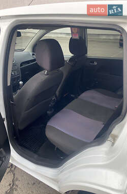 Хетчбек Ford Fusion 2011 в 