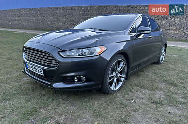 Седан Ford Fusion 2014 в 