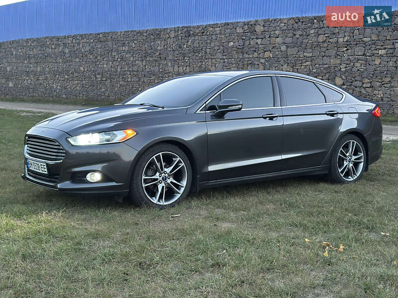 Седан Ford Fusion 2014 в Сумах