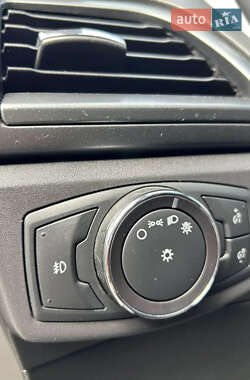 Седан Ford Fusion 2014 в 