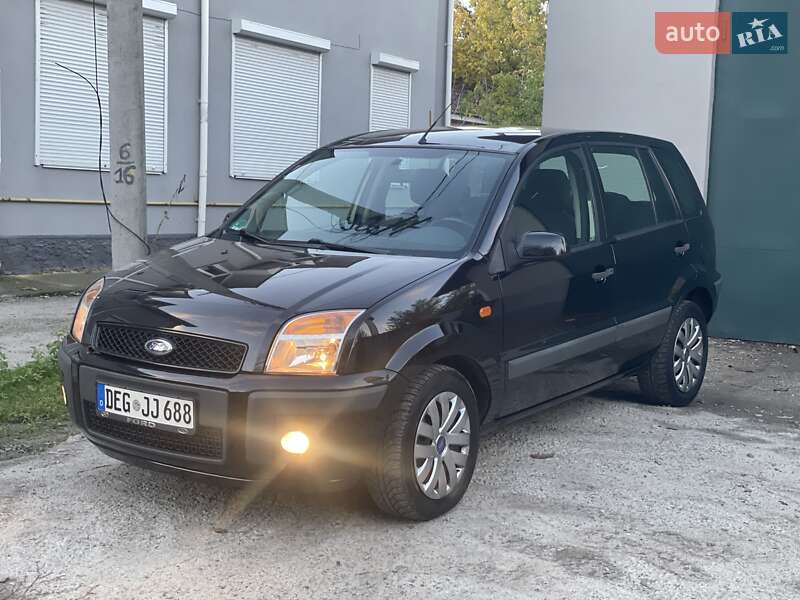 Хэтчбек Ford Fusion 2008 в Виннице