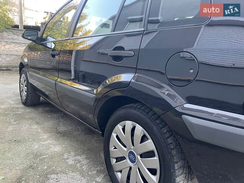 Хэтчбек Ford Fusion 2008 в Виннице