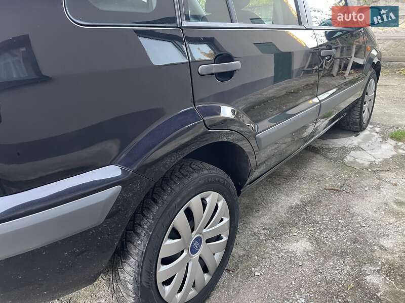 Хэтчбек Ford Fusion 2008 в Виннице