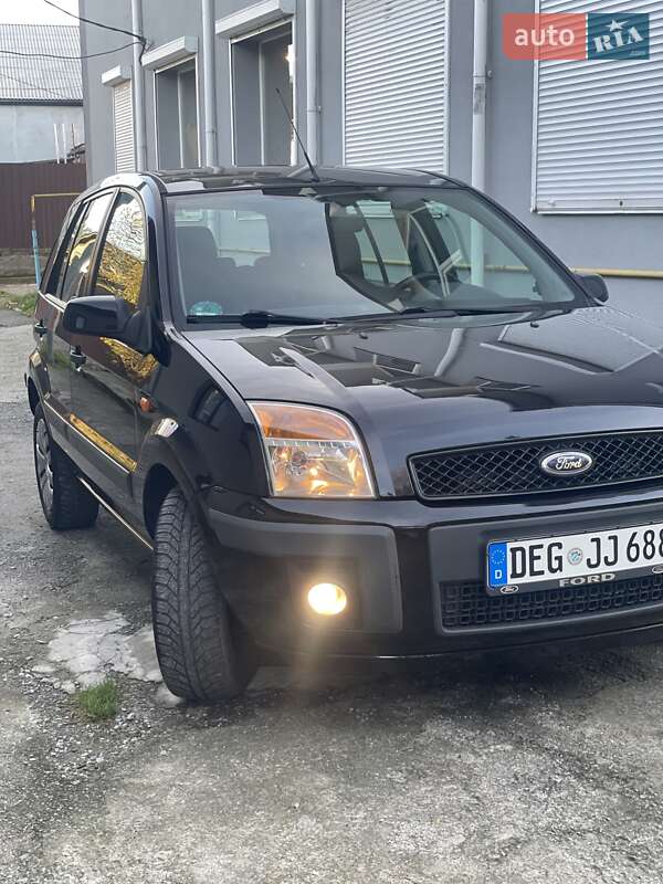 Хэтчбек Ford Fusion 2008 в Виннице