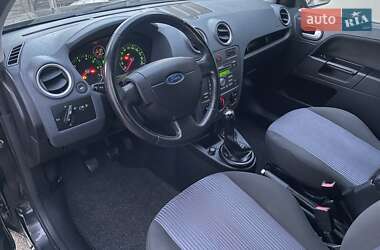 Хетчбек Ford Fusion 2008 в 