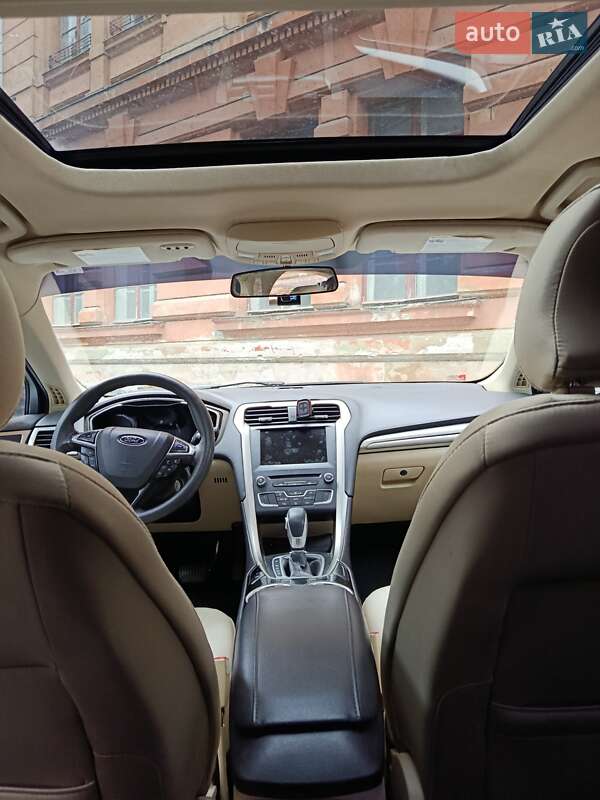 Седан Ford Fusion 2015 в Львове