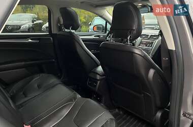 Седан Ford Fusion 2013 в 