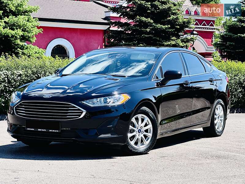 Седан Ford Fusion 2020 в Днепре