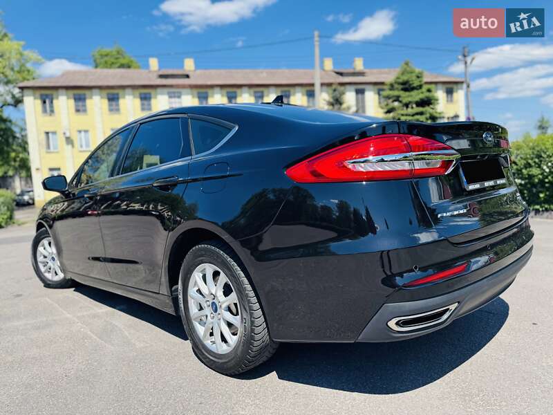 Седан Ford Fusion 2020 в Днепре