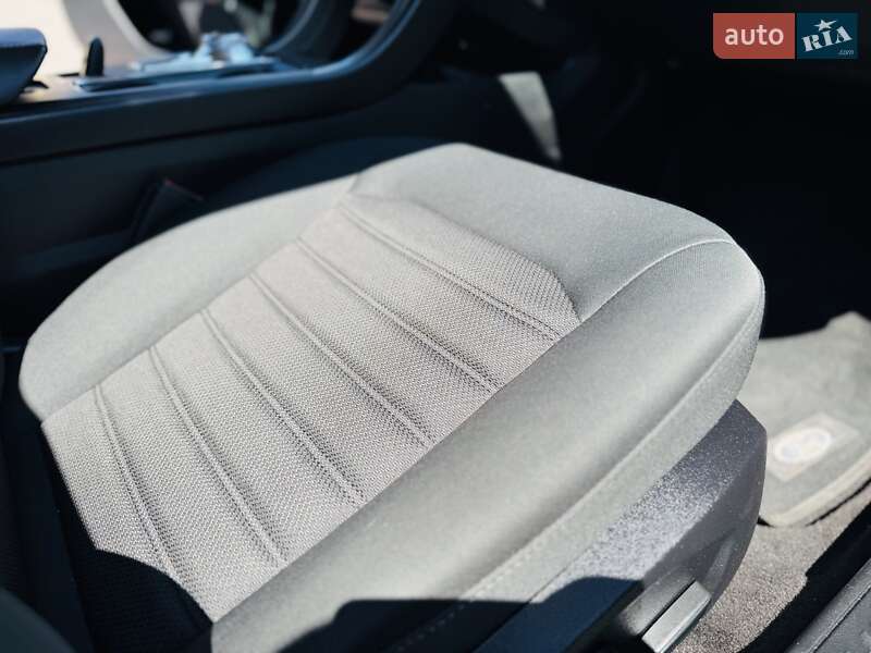 Седан Ford Fusion 2020 в Днепре