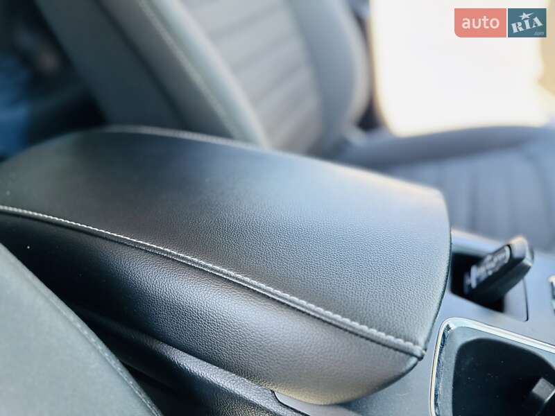 Седан Ford Fusion 2020 в Днепре