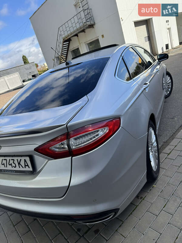 Седан Ford Fusion 2016 в Києві