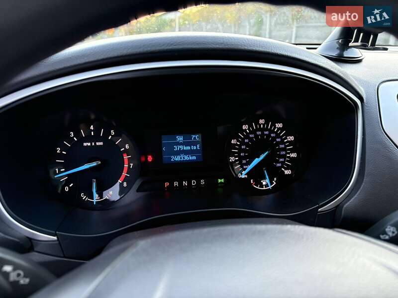 Седан Ford Fusion 2015 в Василькові