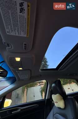 Седан Ford Fusion 2013 в Черновцах