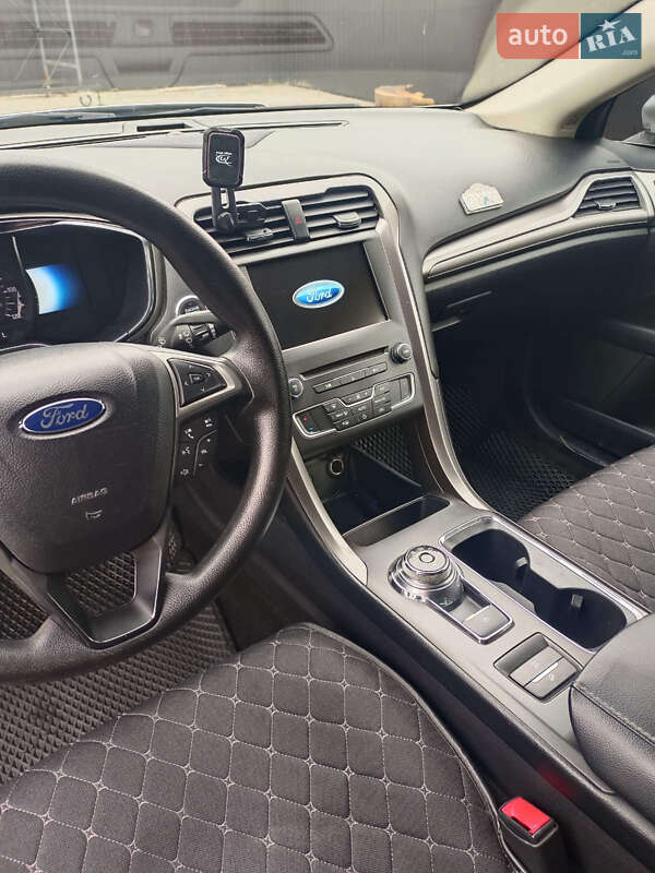 Седан Ford Fusion 2017 в Одессе