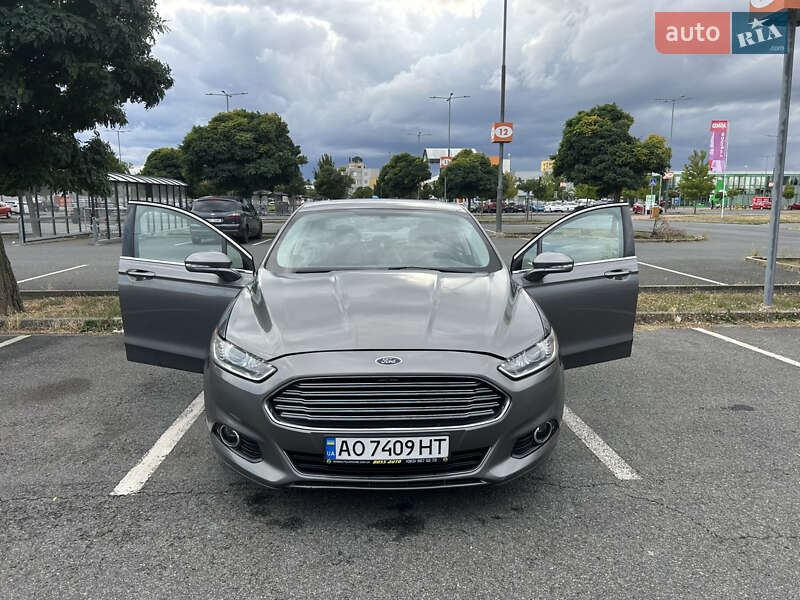 Ford Fusion 2012