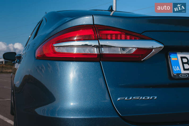 Седан Ford Fusion 2018 в Рівному