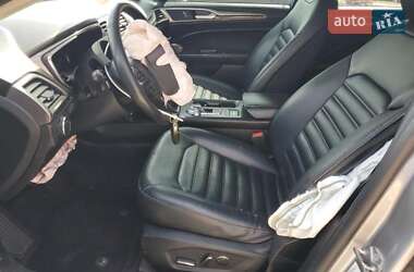 Седан Ford Fusion 2020 в 