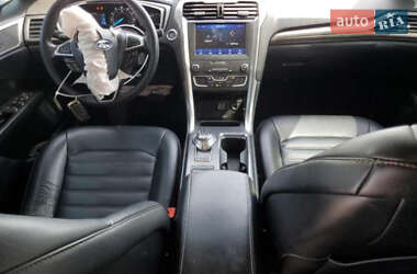Седан Ford Fusion 2020 в 