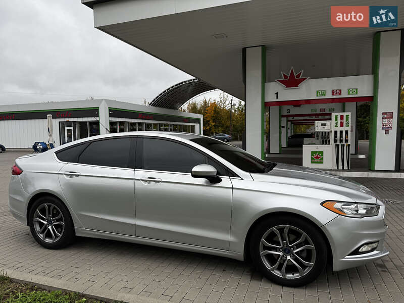 Седан Ford Fusion 2016 в Житомирі