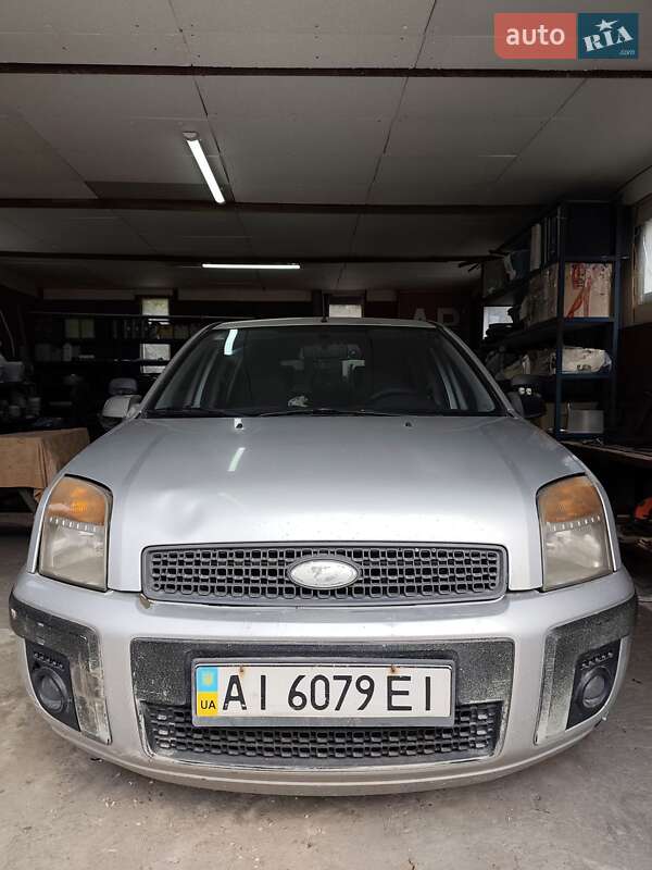Хетчбек Ford Fusion 2008 в 