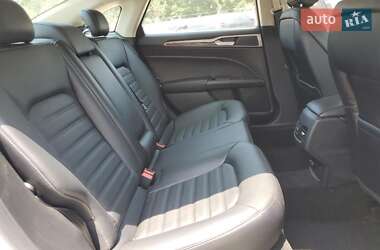 Седан Ford Fusion 2018 в 