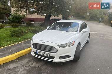 Седан Ford Fusion 2013 в 