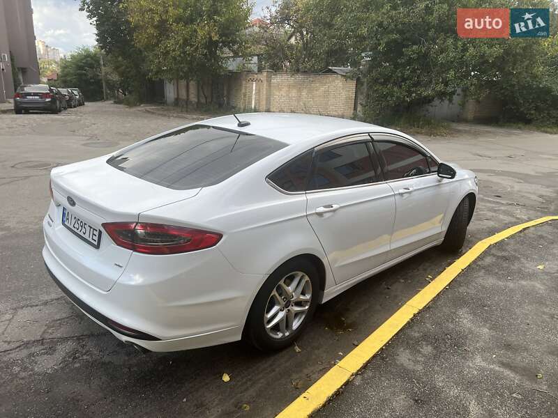 Седан Ford Fusion 2013 в Киеве
