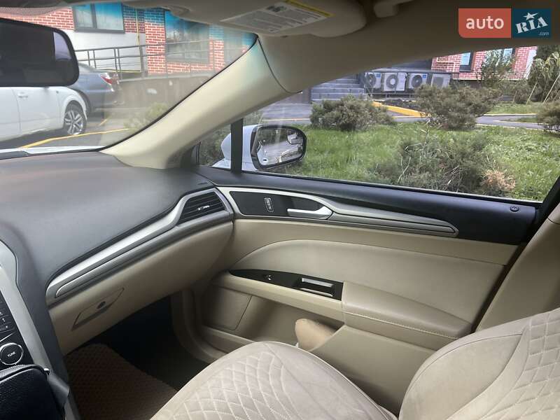 Седан Ford Fusion 2013 в Киеве