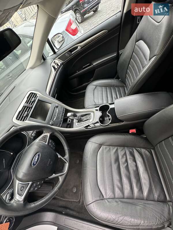 Седан Ford Fusion 2013 в Києві фото 25 Седан Ford Fusion 2013 в Києві