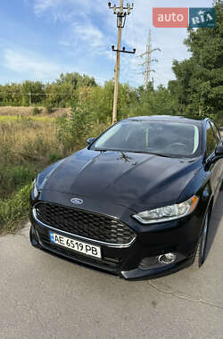 Седан Ford Fusion 2013 в Павлограді