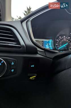 Седан Ford Fusion 2014 в 