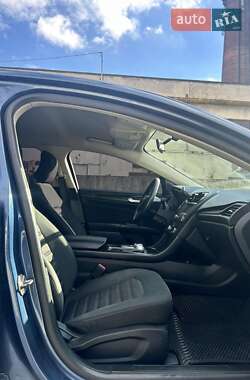 Седан Ford Fusion 2018 в  фото 8 Седан Ford Fusion 2018 в