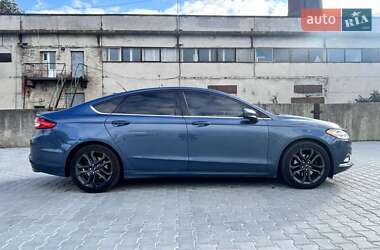 Седан Ford Fusion 2018 в  фото 5 Седан Ford Fusion 2018 в