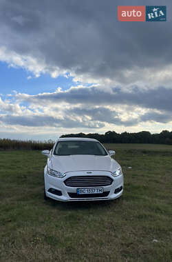 Седан Ford Fusion 2014 в 
