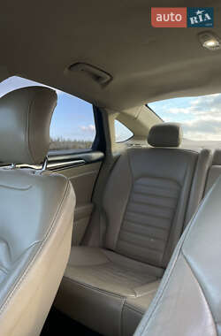Седан Ford Fusion 2014 в 