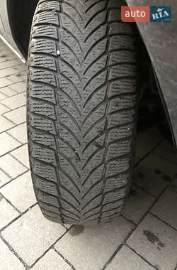 Хэтчбек Ford Fusion 2010 в 