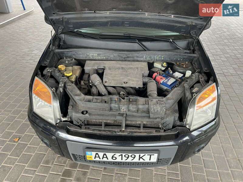 Хэтчбек Ford Fusion 2011 в Николаеве
