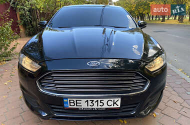 Седан Ford Fusion 2014 в 