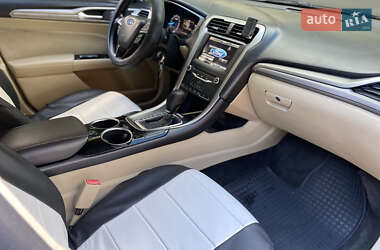 Седан Ford Fusion 2014 в 