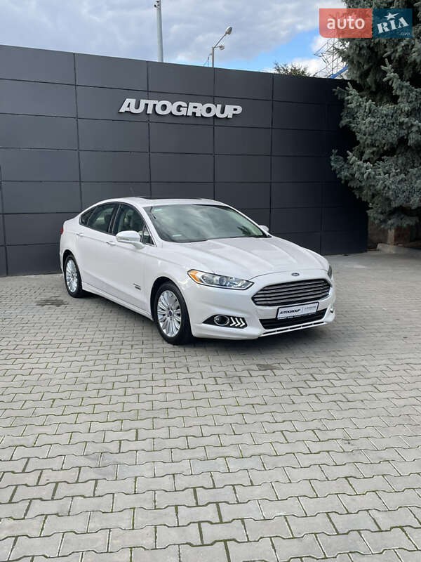 Седан Ford Fusion 2015 в Одессе