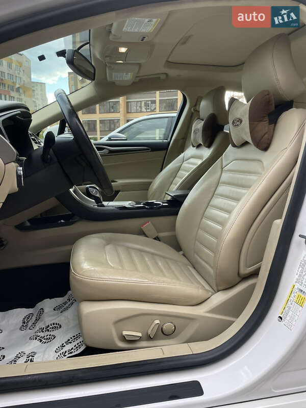 Седан Ford Fusion 2015 в Одессе