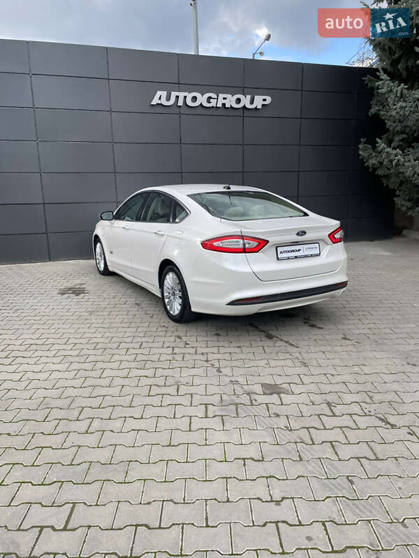 Седан Ford Fusion 2015 в Одессе