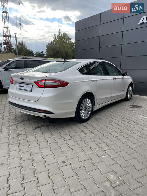 Седан Ford Fusion 2015 в Одессе