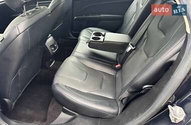 Седан Ford Fusion 2019 в 