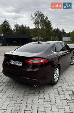 Седан Ford Fusion 2013 в  фото 10 Седан Ford Fusion 2013 в