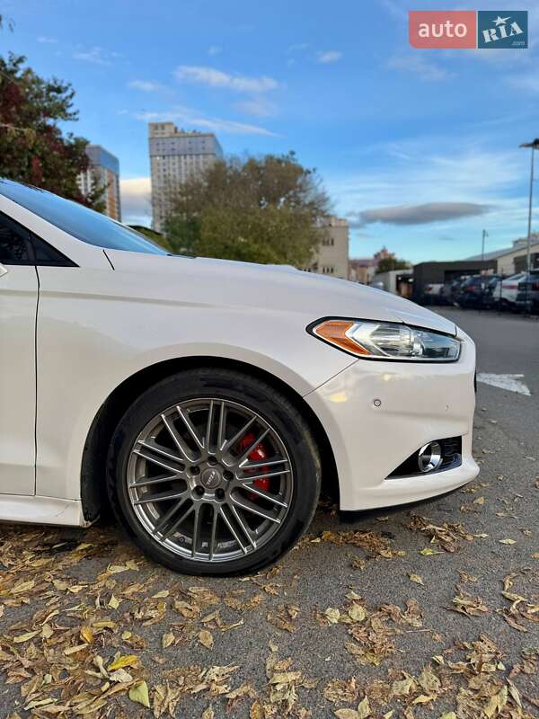 Седан Ford Fusion 2013 в Киеве