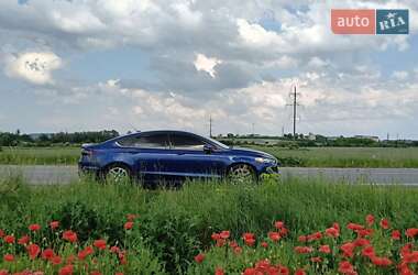Седан Ford Fusion 2015 в Львове