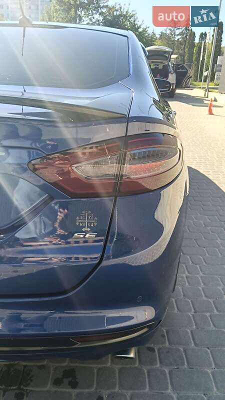 Седан Ford Fusion 2015 в Львове
