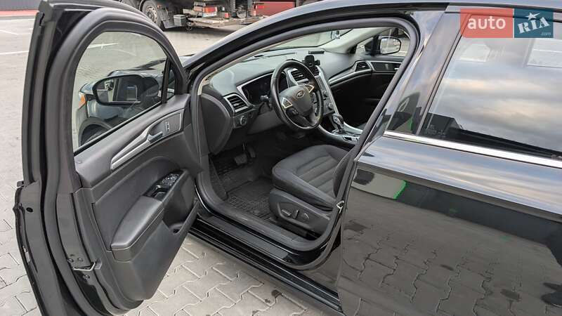 Седан Ford Fusion 2015 в Киеве